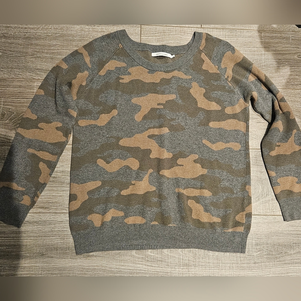 STITCHES & STRIPES Wynona Scoop Neck Camo Print Sweater M 🛍🐕